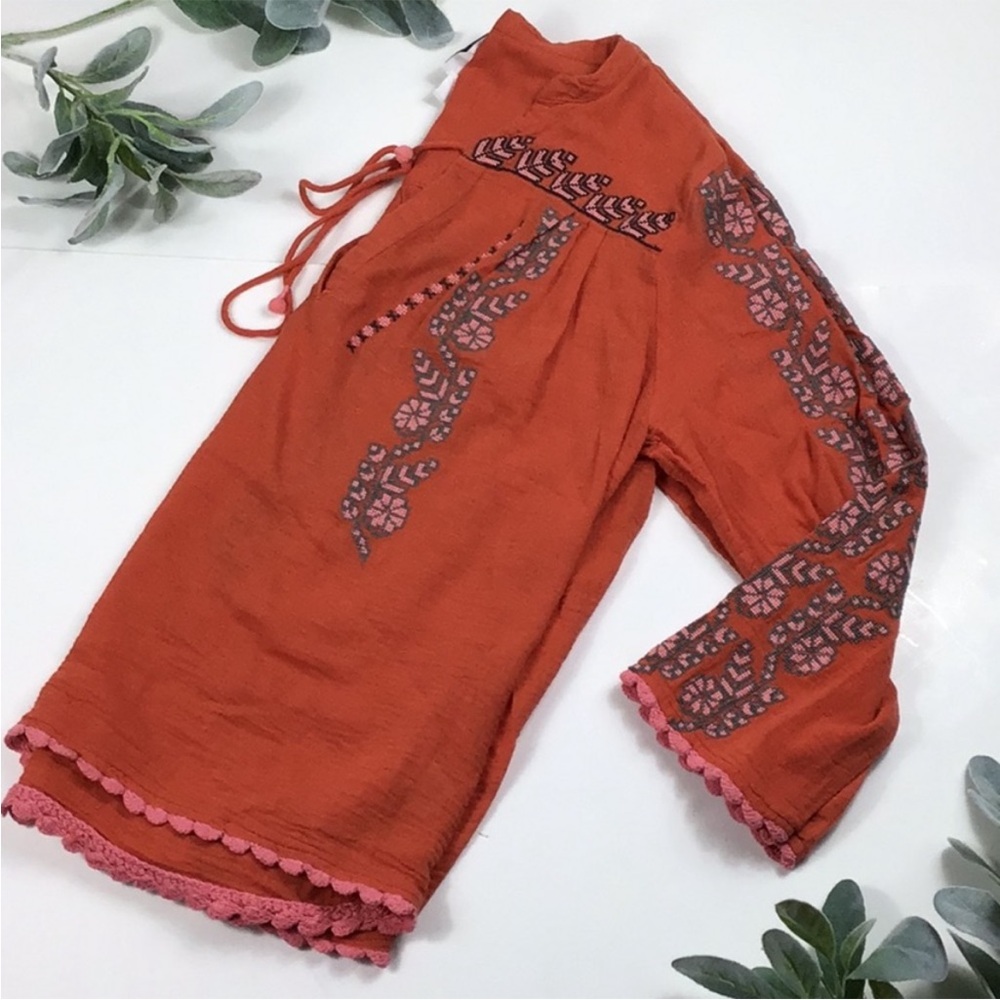 Ivy Jane Burnt Orange Peasant Blouse. Size Small